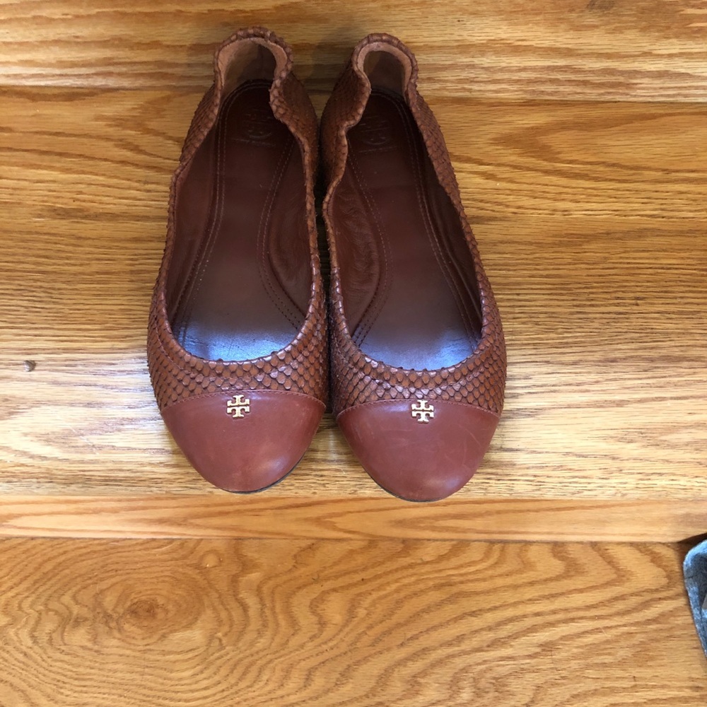 Tory Burch brown python flat